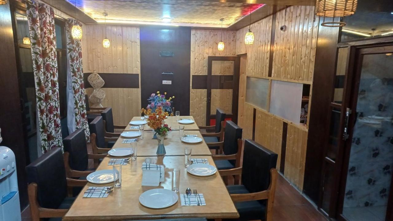 The Royal Kargil 호텔 외부 사진